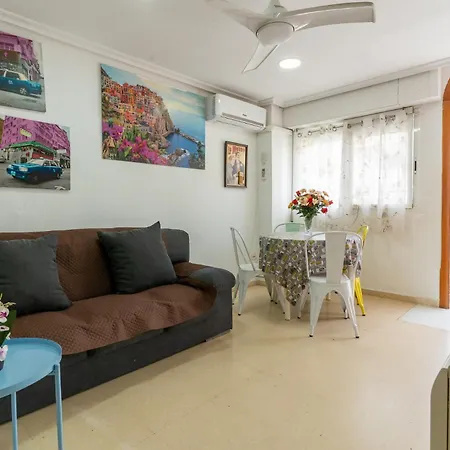 Rentafive - Playa - Sol - Terraza Apartamento