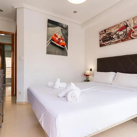 Rentafive - Playa - Sol - Terraza Apartamento